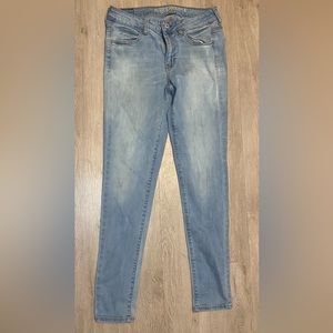 American Eagle washed blue jeans